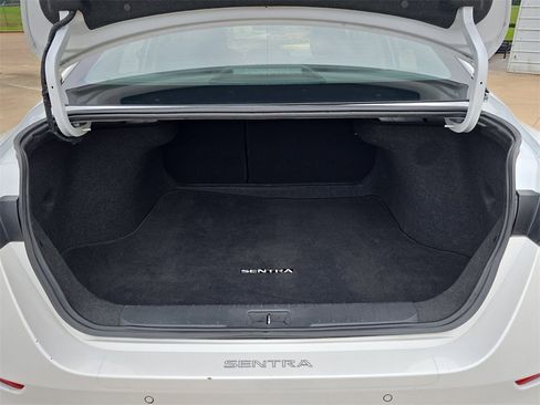 Used 2024 Nissan Sentra SV image 12