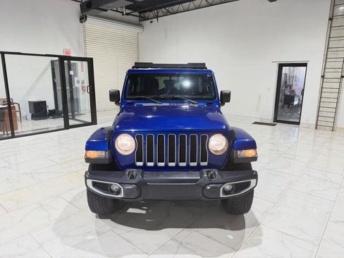 Used 2020 Jeep Wrangler Unlimited Sahara AWD/4WD image 2