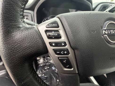 Used 2024 Nissan Titan SV w/ SV Convenience Package image 23