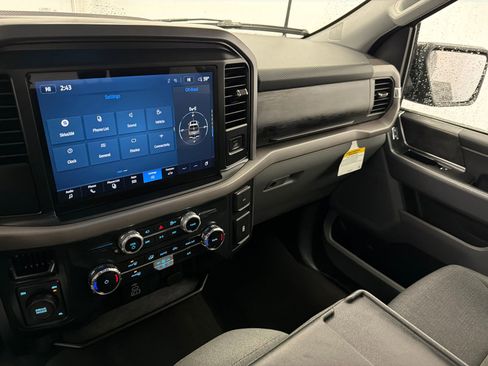 Used 2025 Ford F150 XLT w/ Equipment Group 301A Standard AWD/4WD image 20