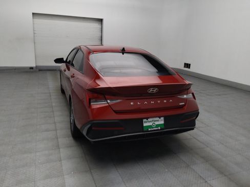 Used 2024 Hyundai Elantra Blue FWD image 6