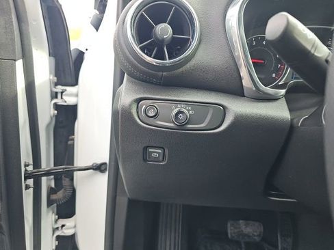 Used 2022 Chevrolet Blazer LT image 41