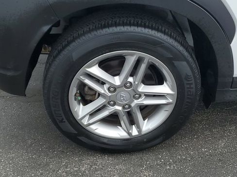 Certified 2023 Hyundai Kona SE w/ Cargo Package AWD/4WD image 6