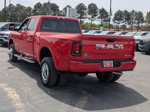 New 2026 RAM 3500 Big Horn AWD/4WD image 7