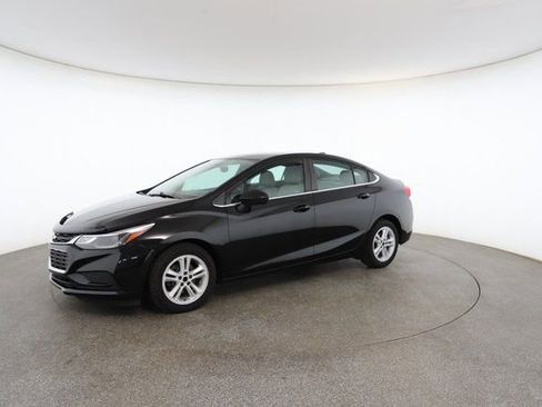Used 2016 Chevrolet Cruze LT image 3
