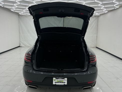 Used 2018 Porsche Macan AWD/4WD image 45
