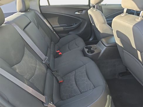 Used 2017 Chevrolet Volt LT image 13