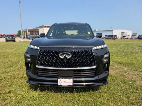 Used 2026 INFINITI QX80 4WD w/ Sport Exterior Package image 2