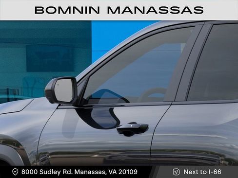 New 2026 Chevrolet Equinox RS w/ Safety and Technology Package AWD/4WD image 12