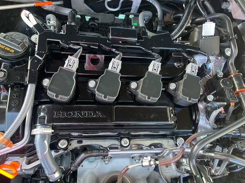 Certified 2025 Honda Accord SE image 29
