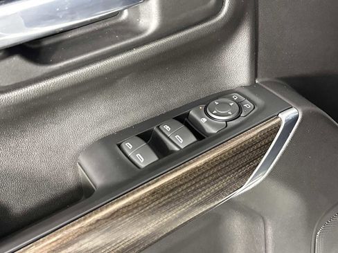 Used 2021 Chevrolet Silverado 1500 RST w/ Z71 Off-Road Package image 11