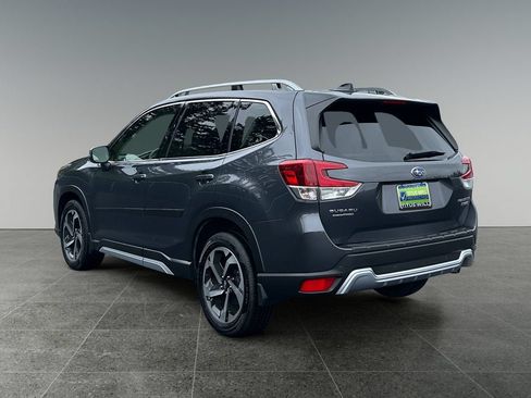 Used 2024 Subaru Forester Touring w/ POP Package 3 AWD/4WD image 7