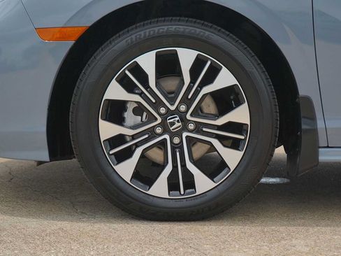 Certified 2026 Honda Odyssey Elite image 7