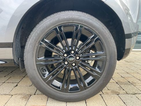 Certified 2025 Land Rover Range Rover Evoque Dynamic SE AWD/4WD image 10