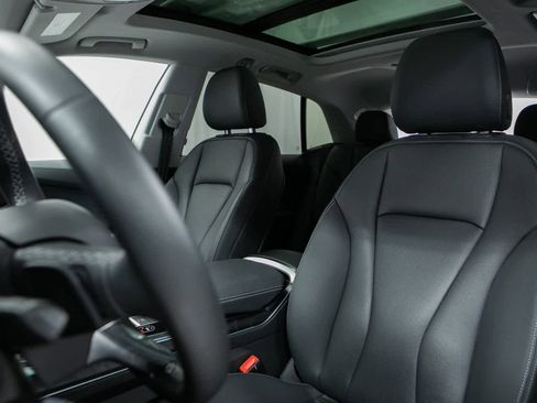 Used 2022 Audi Q8 Premium Plus image 5