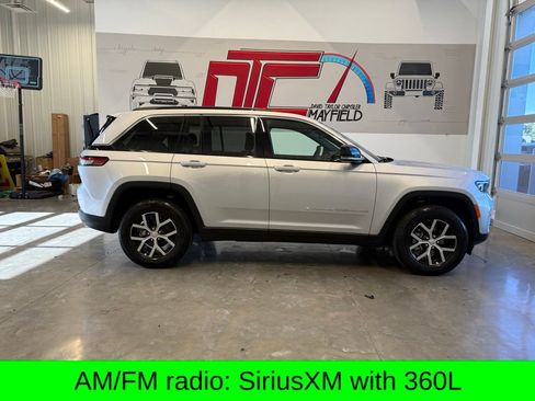 Used 2025 Jeep Grand Cherokee Limited w/ Luxury Tech Group II AWD/4WD image 3