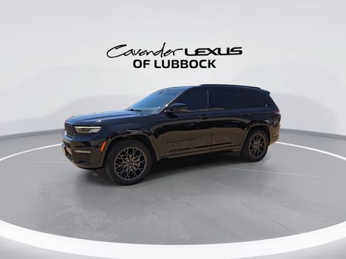 Used 2025 Jeep Grand Cherokee L Summit AWD/4WD image 5