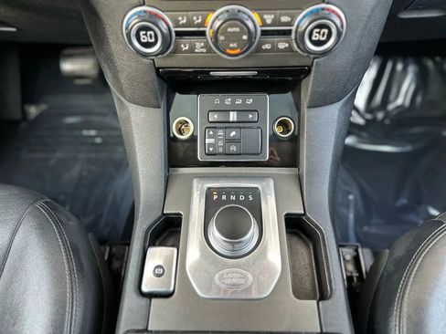 Used 2014 Land Rover LR4 HSE image 24