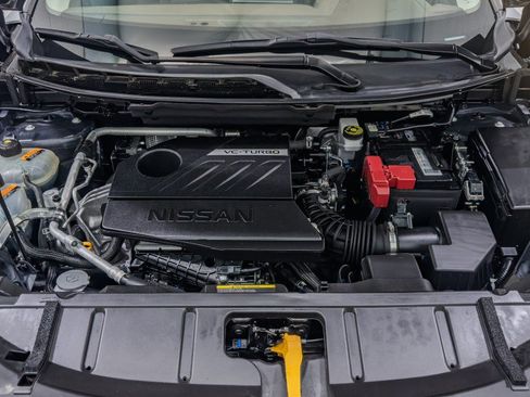 Used 2023 Nissan Rogue SV image 36