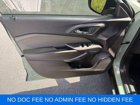 Used 2025 Chevrolet Trax ACTIV w/ Driver Confidence Package FWD image 12
