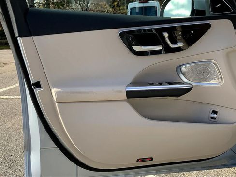 Certified 2026 Mercedes-Benz C 300 4MATIC Sedan image 14