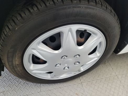 Used 2019 Nissan Sentra S FWD image 31