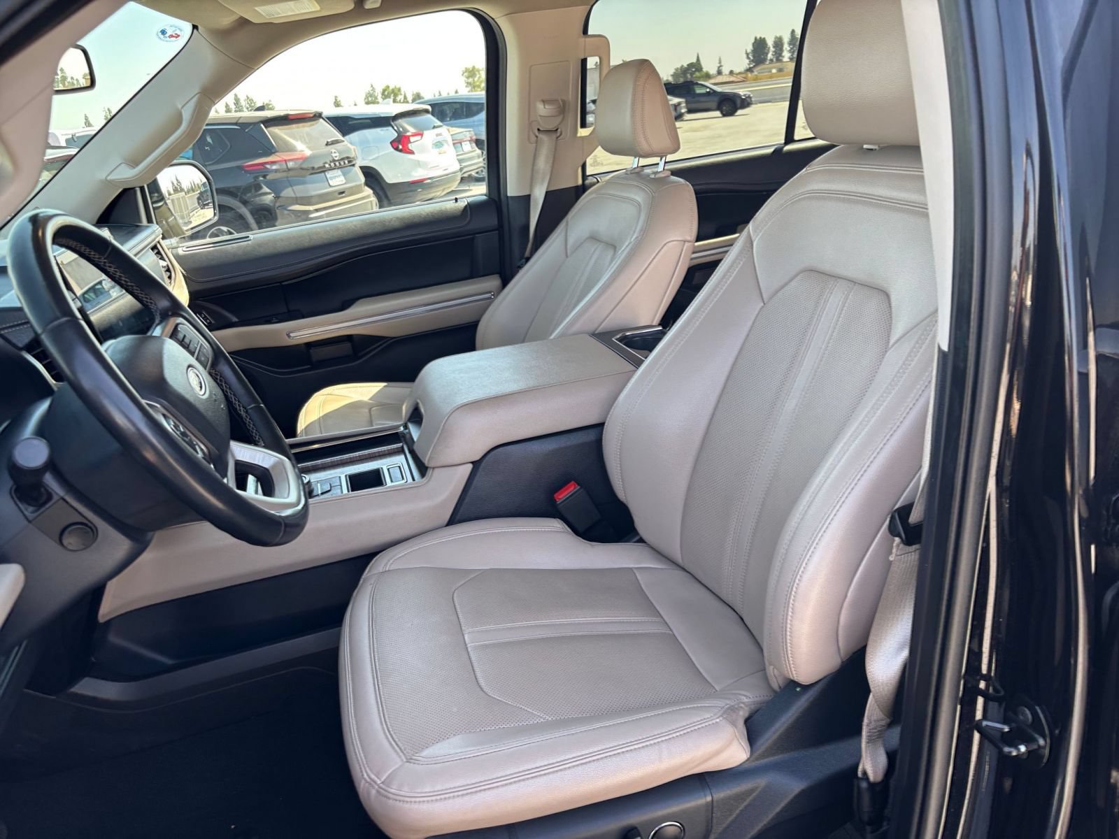 Used 2024 Ford Expedition Max Limited RWD image 40