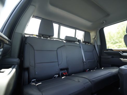 New 2026 Chevrolet Silverado 3500 LT w/ All Star Edition AWD/4WD image 11