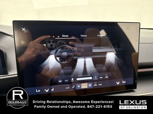 New 2026 Lexus ES 350e FWD image 8