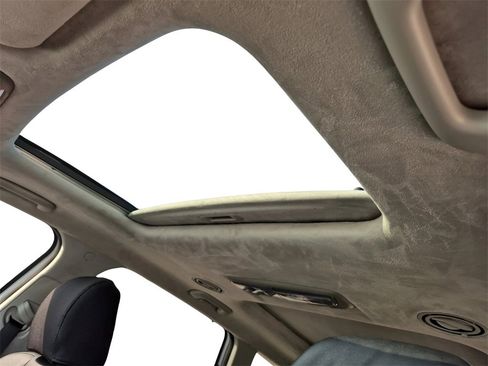 Used 2022 Kia Telluride SX w/ SX Prestige Package image 15