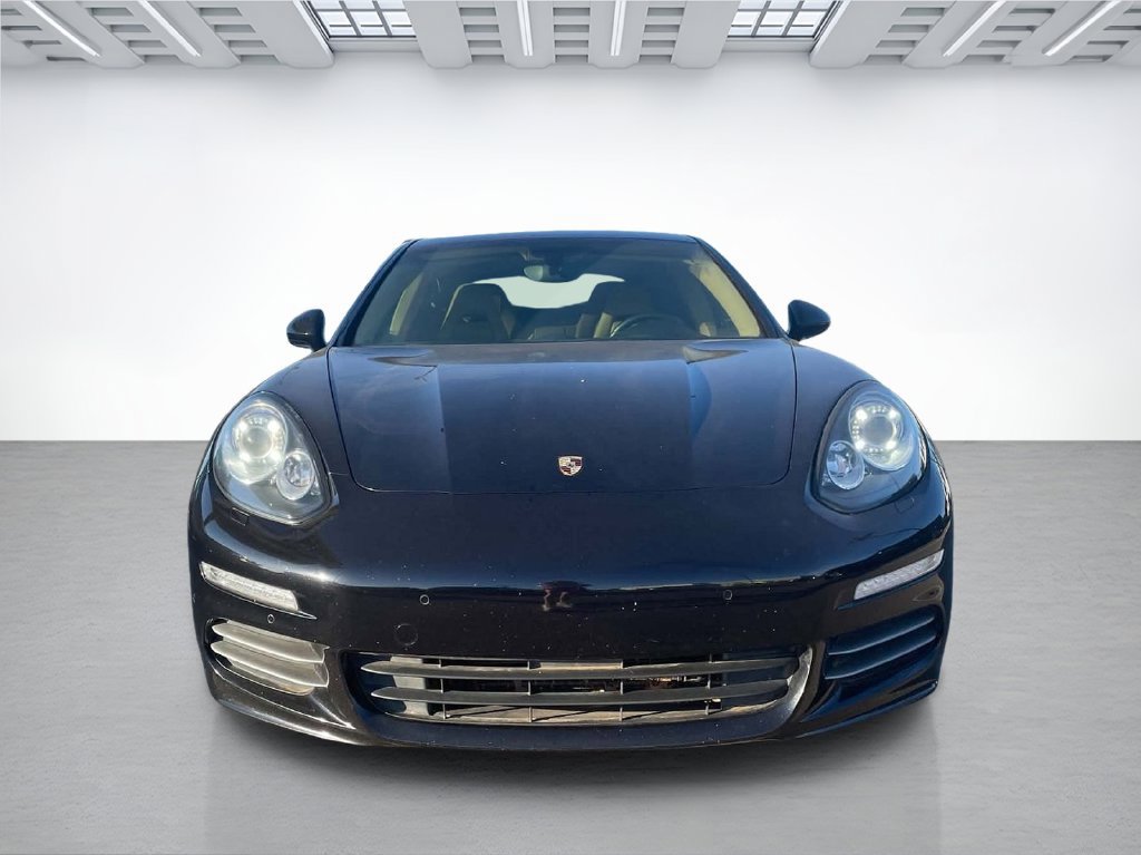 Used 2015 Porsche Panamera 4 w/ Premium Package Plus AWD/4WD image 2