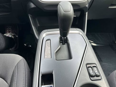 Used 2025 Subaru Crosstrek 2.5i Premium AWD/4WD image 27