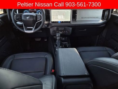 Used 2025 Ford Bronco Outer Banks AWD/4WD image 25