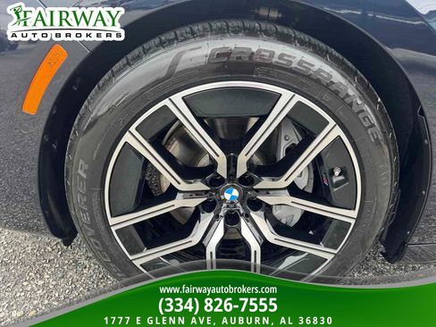 Used 2025 BMW 740i xDrive AWD/4WD image 30
