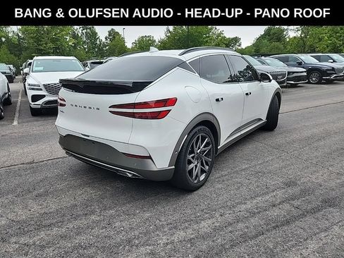 Used 2023 Genesis GV60 Advanced AWD/4WD image 2