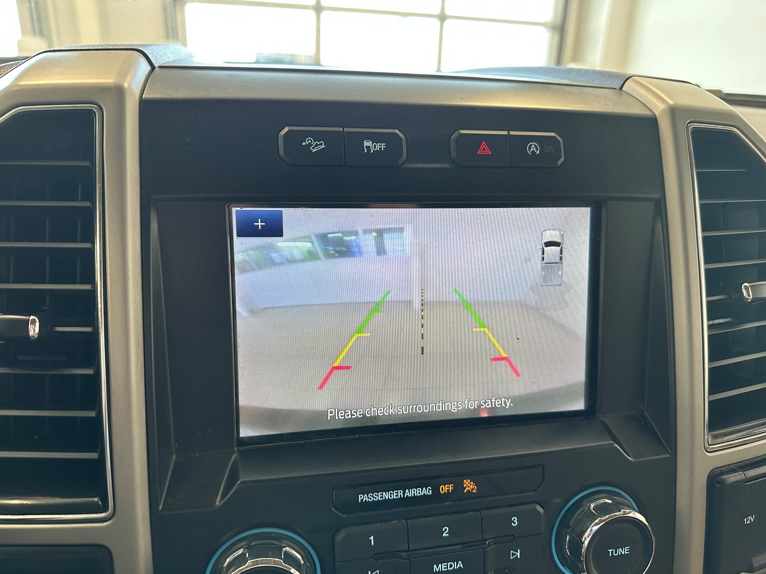 Used 2019 Ford F150 Lariat AWD/4WD image 21