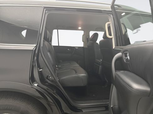 Used 2024 Nissan Armada SV AWD/4WD image 17