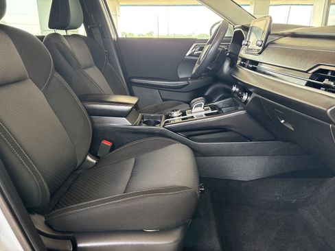 Used 2022 Mitsubishi Outlander ES AWD/4WD image 17
