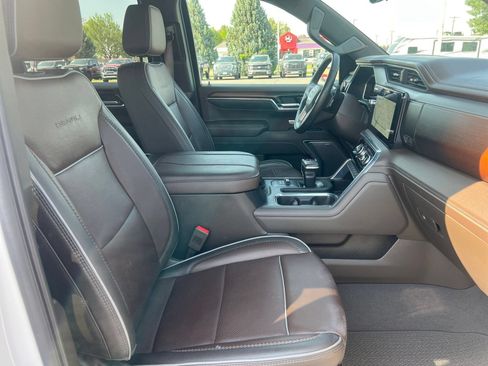 Used 2024 GMC Sierra 1500 Denali w/ Denali Reserve Package AWD/4WD image 14