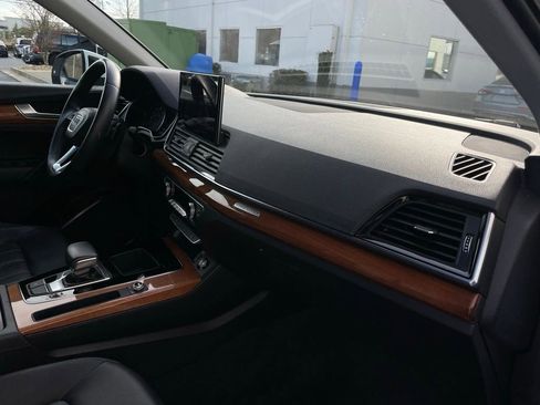 Used 2021 Audi Q5 2.0T Premium image 33