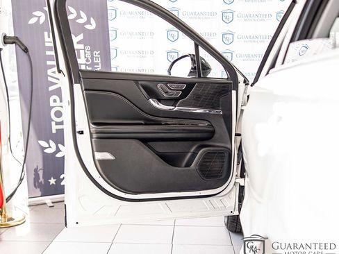 Used 2020 Lincoln Corsair AWD w/ Premium Package image 29