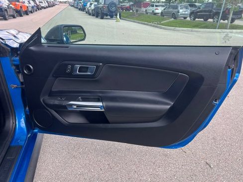 Used 2020 Ford Mustang GT RWD image 9