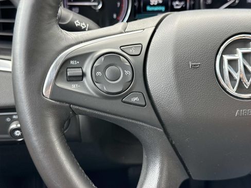Used 2018 Buick Enclave Essence AWD/4WD image 15