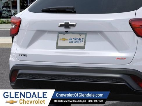 New 2026 Chevrolet Trax RS w/ Sunroof Package FWD image 14