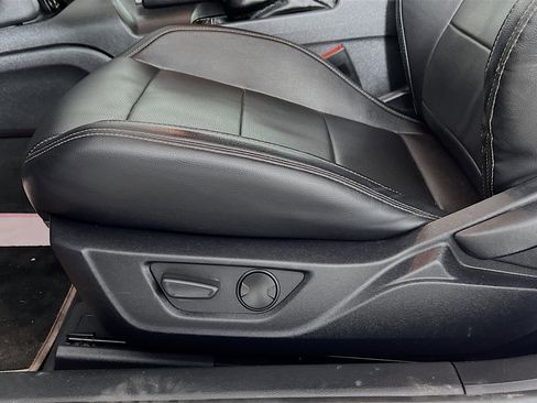 Used 2022 Ford Mustang Premium RWD image 13