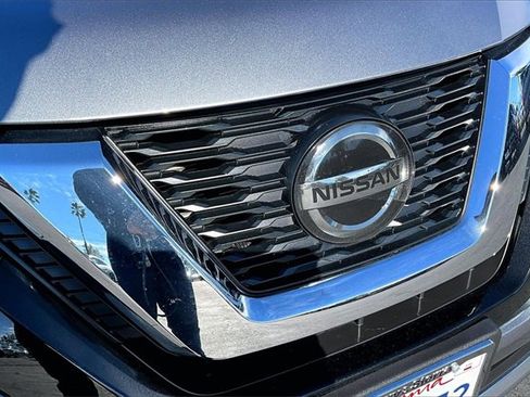 Used 2020 Nissan Rogue SL w/ Premium Package image 33