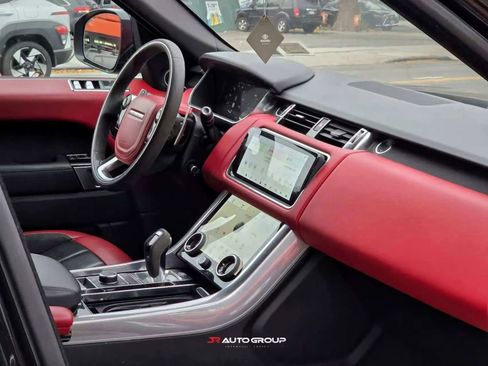 Used 2021 Land Rover Range Rover Sport HST image 8