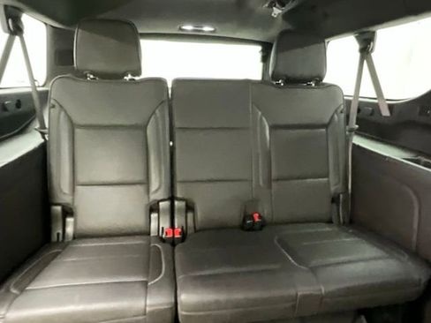 Used 2021 GMC Yukon XL Denali w/ Denali Premium Package AWD/4WD image 8