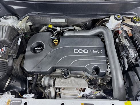 Used 2019 Chevrolet Equinox LT image 30