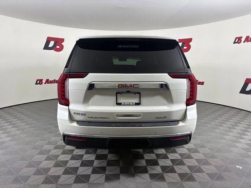 Used 2023 GMC Yukon XL SLT AWD/4WD image 5
